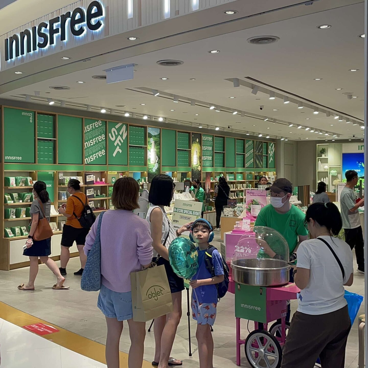 Providing cotton candy rental for Innisfree Malaysia guests